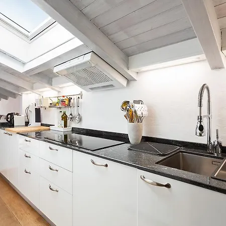 Pellegri's Apartment