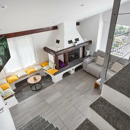 Pellegri's Apartment *